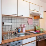 Immo-vision - Modern Living Apartments, Zentral, Parkplatz, Kueche, Wlan
