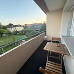 Immo-vision - Modern Living Apartments, Zentral, Parkplatz, Kueche, Wlan *