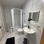 Immo-vision - Modern Living Apartments, Zentral, Parkplatz, Kueche, Wlan *