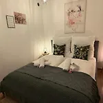 Immo-vision - Modern Living Apartments, Zentral, Parkplatz, Kueche, Wlan ウォルフスブルク
